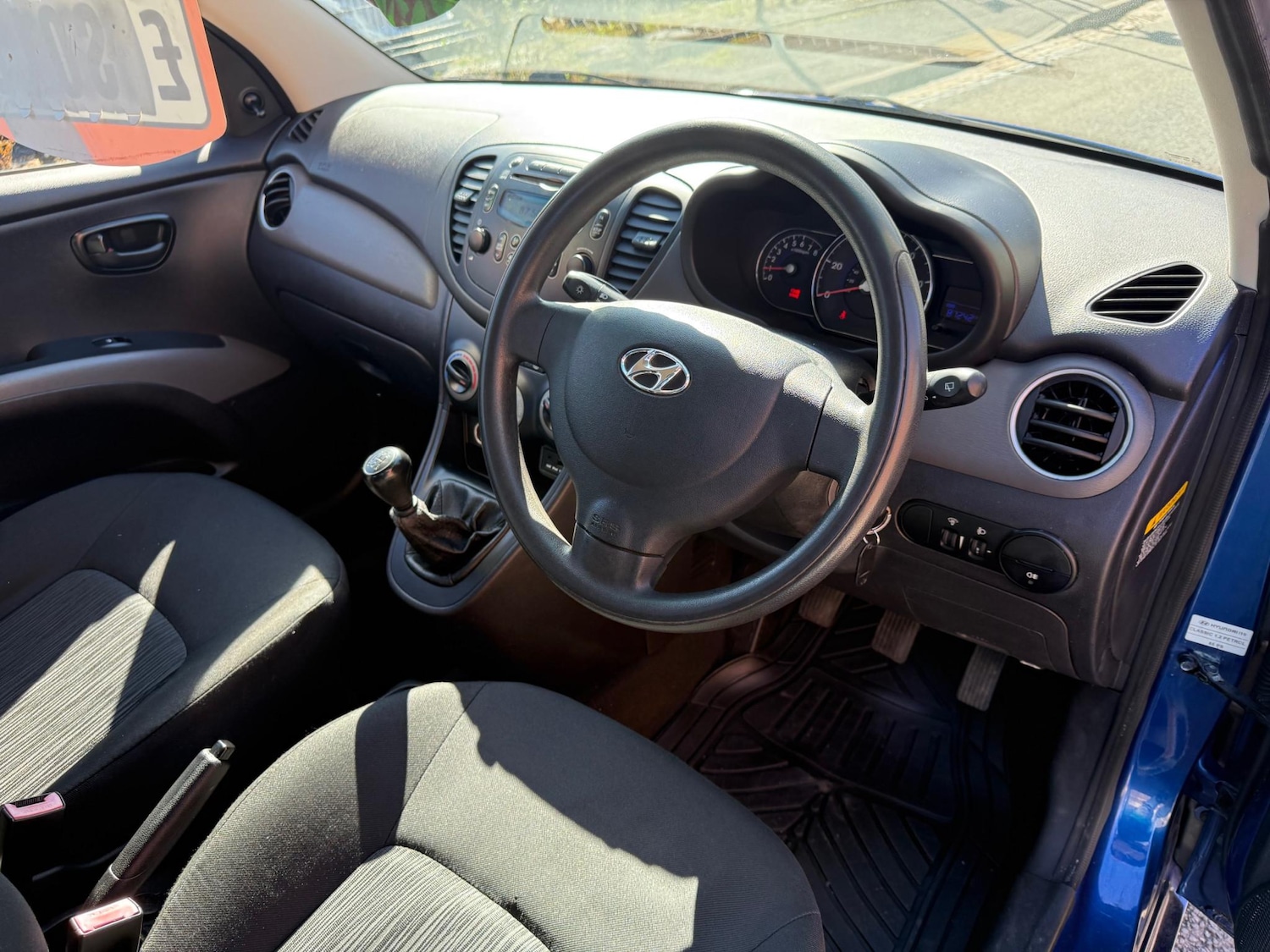 Used Hyundai i10 2011 for sale - 76445387: Photo 9