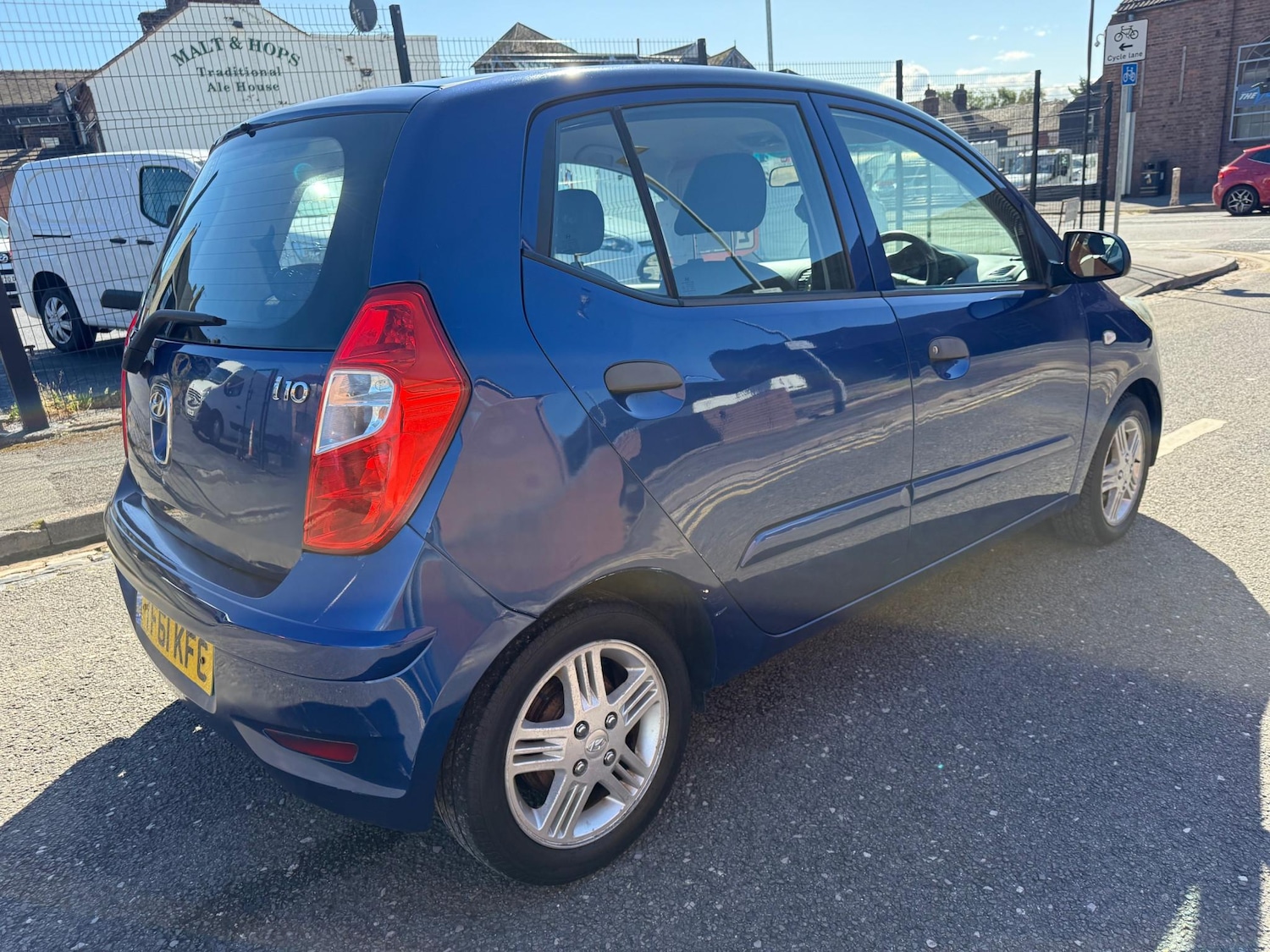 Used Hyundai i10 2011 for sale - 76802513: Photo 4