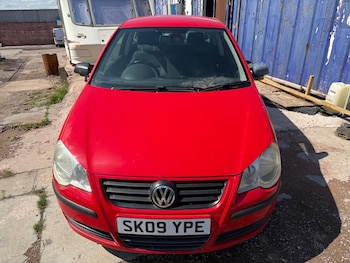 Used Volkswagen Polo 2009 for sale - 76092314: Photo