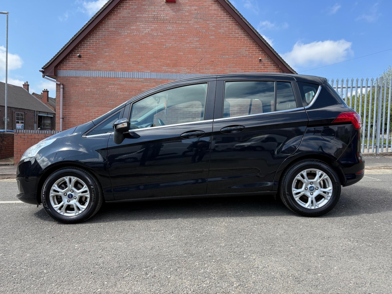 Used Ford B-MAX 2014 for sale - 76802509: Photo 4