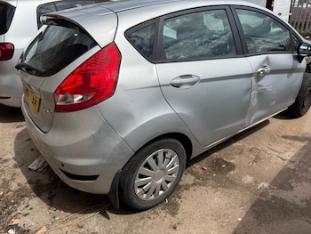 Used Ford Fiesta 2011 for sale - 77075205: Photo