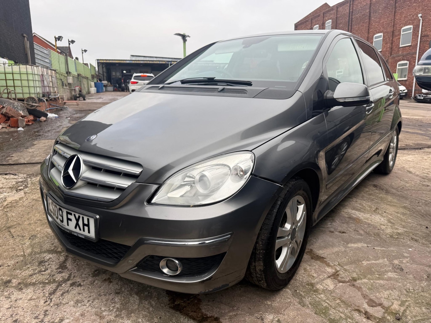 Used Mercedes-Benz B Class 2009 for sale - 77064195: Photo 2