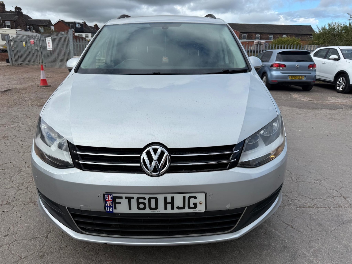 Used Volkswagen Sharan 2010 for sale - 76802516: Photo 2
