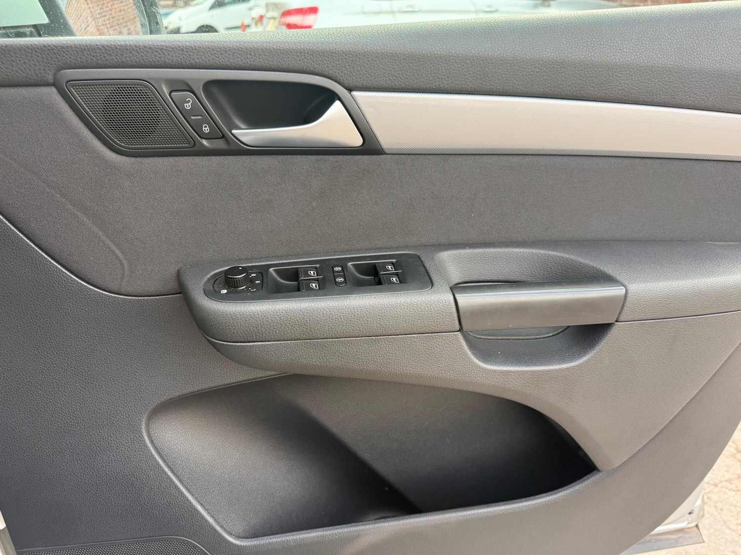 Used Volkswagen Sharan 2010 for sale - 76802516: Photo 25