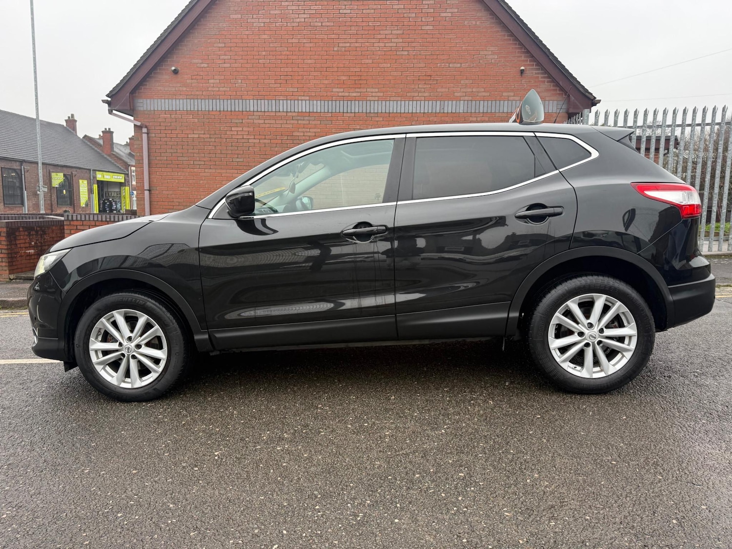 Used Nissan Qashqai 2014 for sale - 77506030: Photo 4