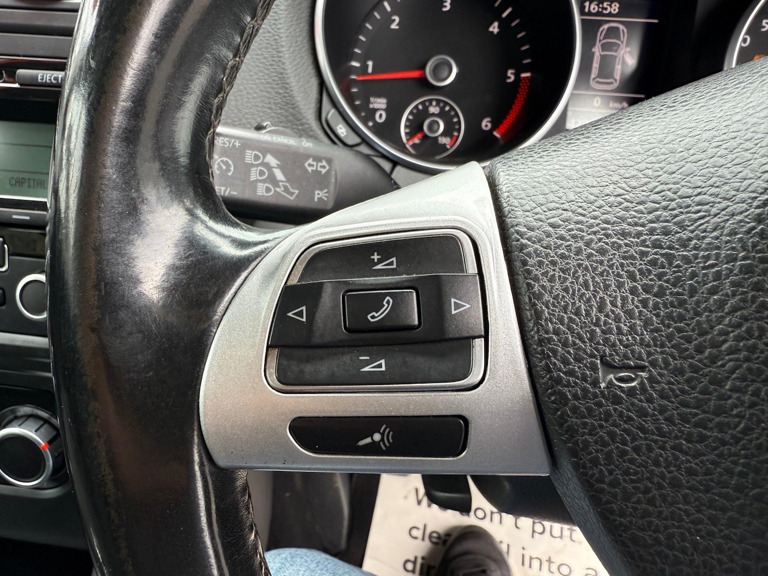 Used Volkswagen Golf 2010 for sale - 76802517: Photo 13