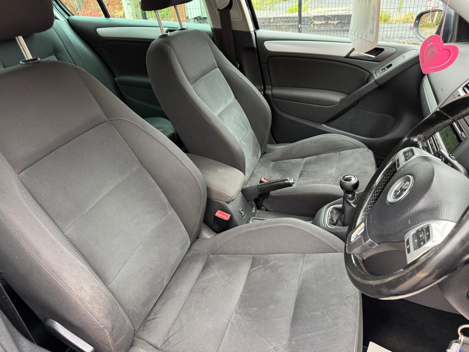 Used Volkswagen Golf 2010 for sale - 76802517: Photo 19