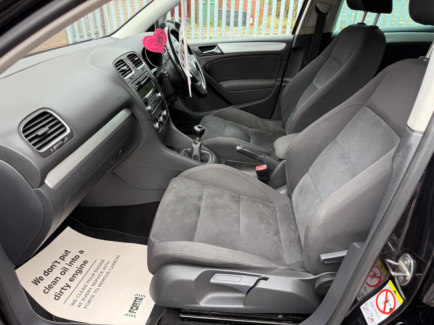 Used Volkswagen Golf 2010 for sale - 76802517: Photo 24