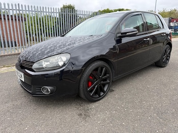 Used Volkswagen Golf 2010 for sale - 76802517: Photo