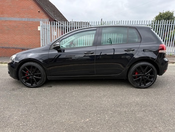 Used Volkswagen Golf 2010 for sale - 76802517: Photo