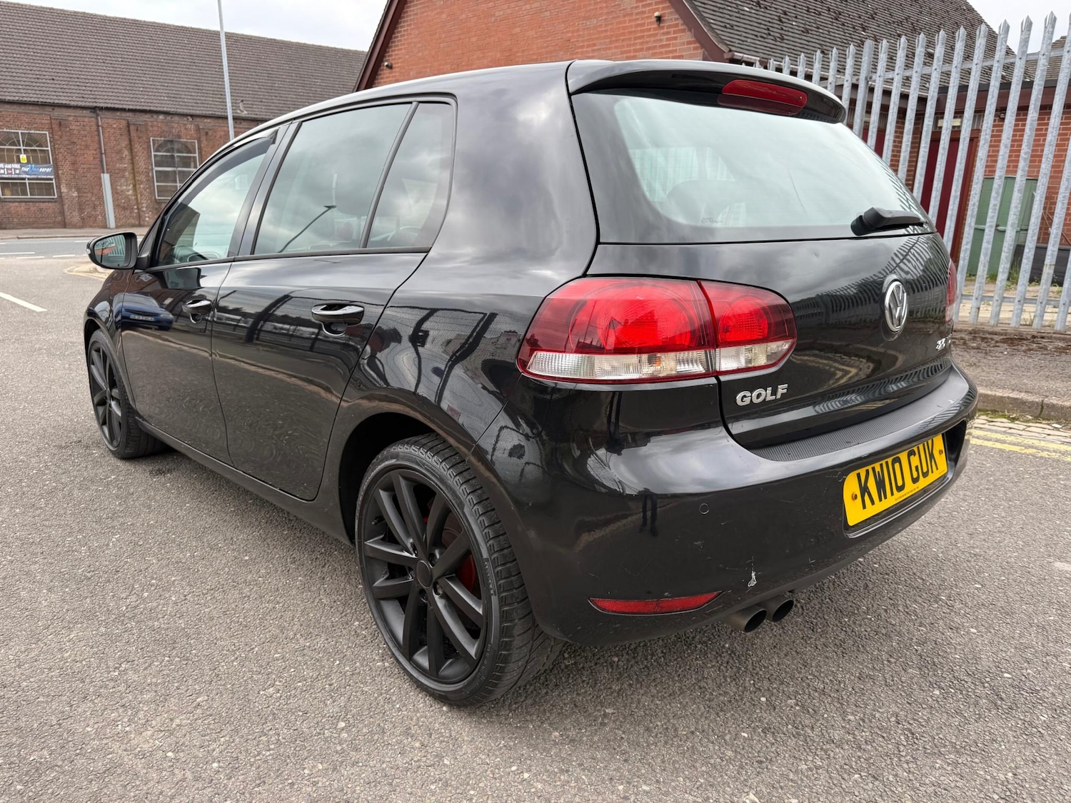 Used Volkswagen Golf 2010 for sale - 76802517: Photo 5