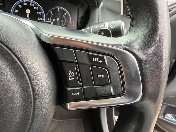 Used Jaguar XE 2019 for sale - 75226797: Photo 20