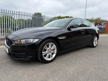 Used Jaguar XE 2019 for sale - 75226797: Photo