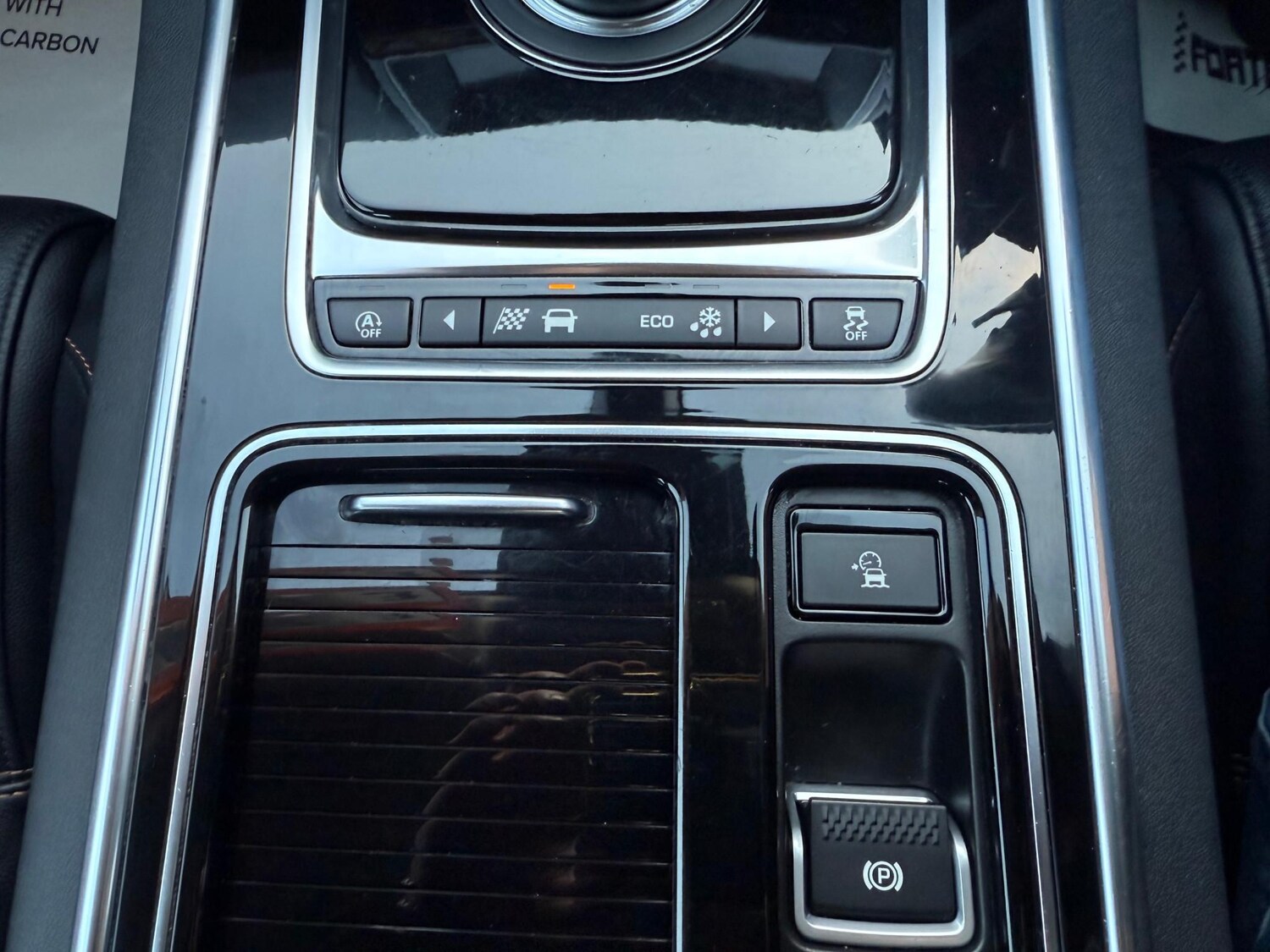 Used Jaguar XE 2019 for sale - 76798547: Photo 16