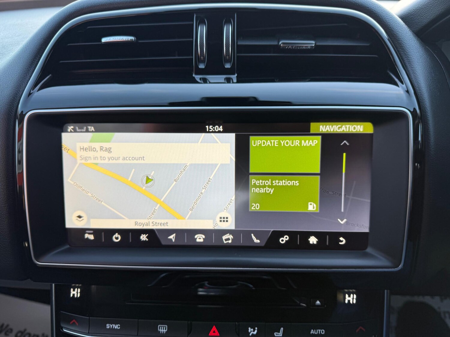 Used Jaguar XE 2019 for sale - 76798547: Photo 22