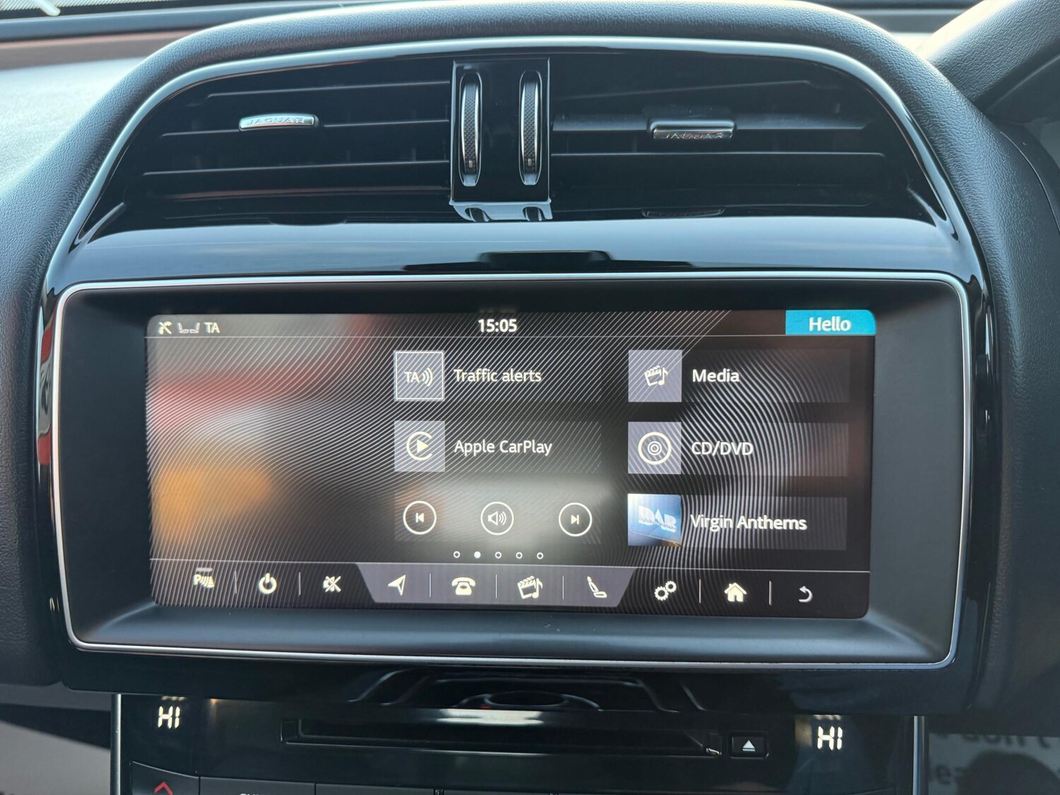 Used Jaguar XE 2019 for sale - 76798547: Photo 24