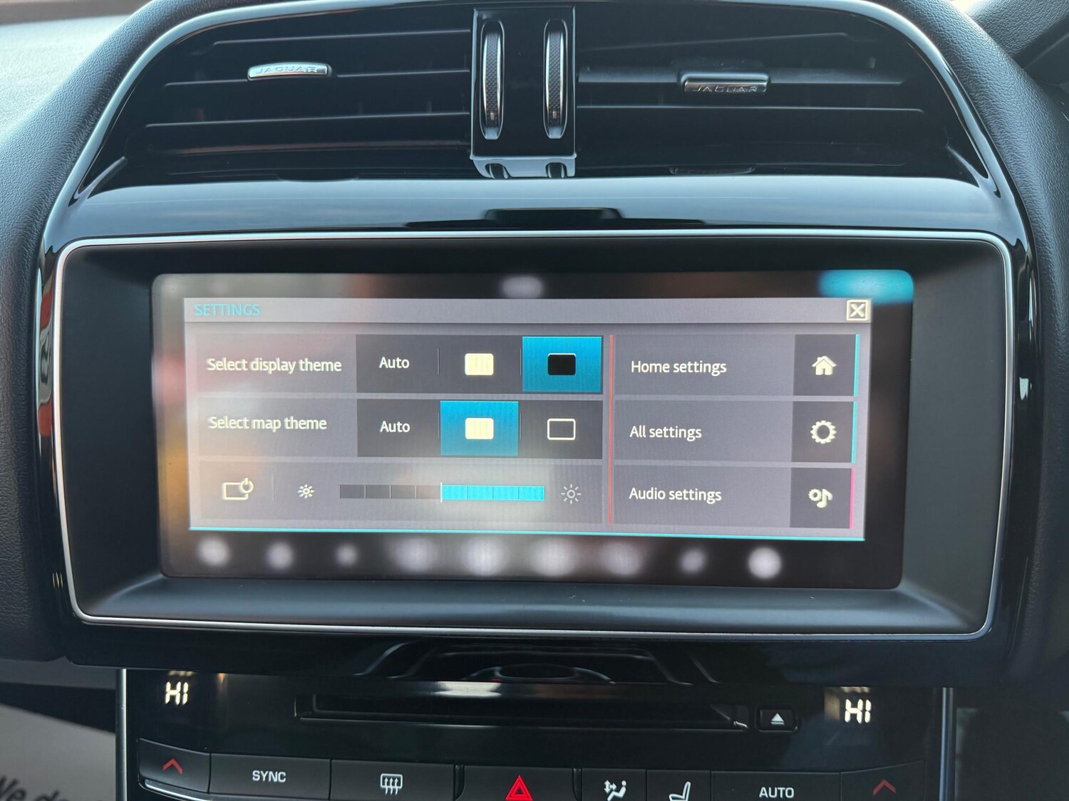 Used Jaguar XE 2019 for sale - 76798547: Photo 27