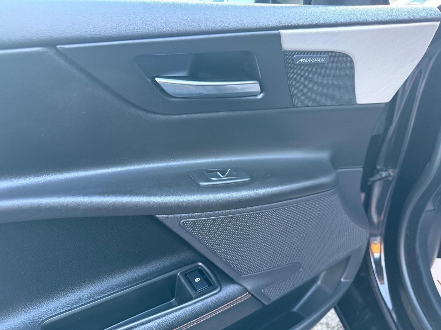 Used Jaguar XE 2019 for sale - 76798547: Photo 39