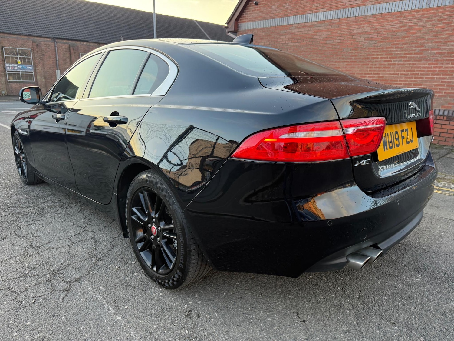 Used Jaguar XE 2019 for sale - 76798547: Photo 5
