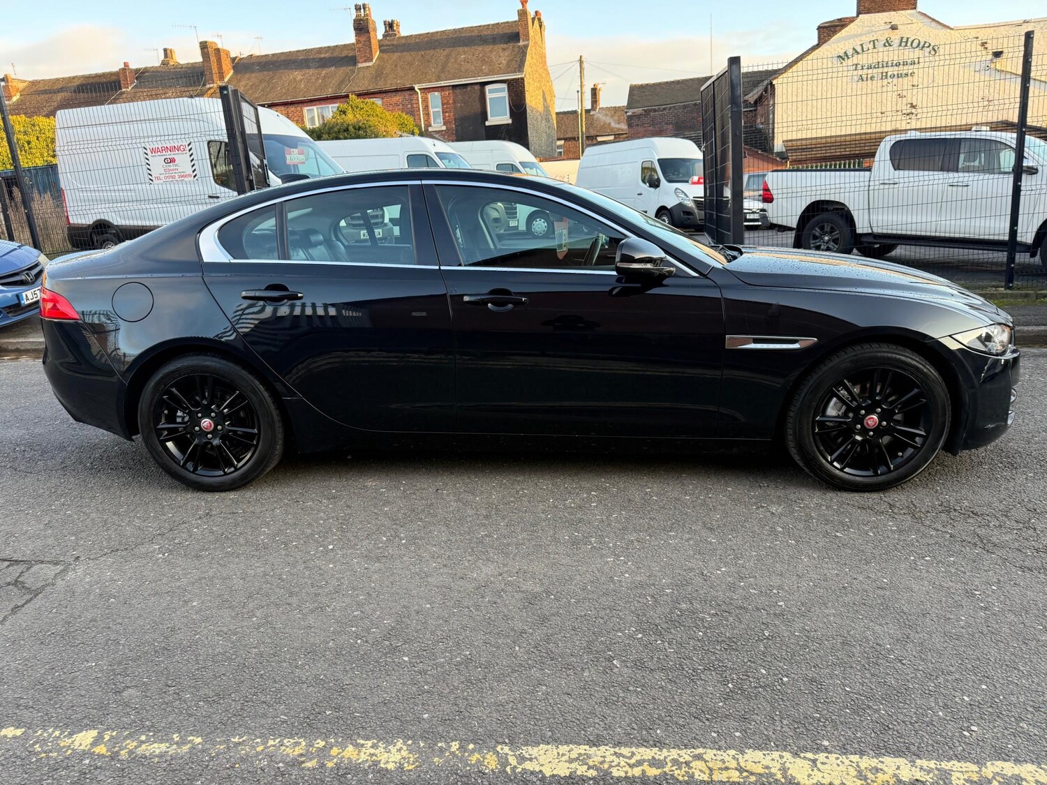 Used Jaguar XE 2019 for sale - 76798547: Photo 8