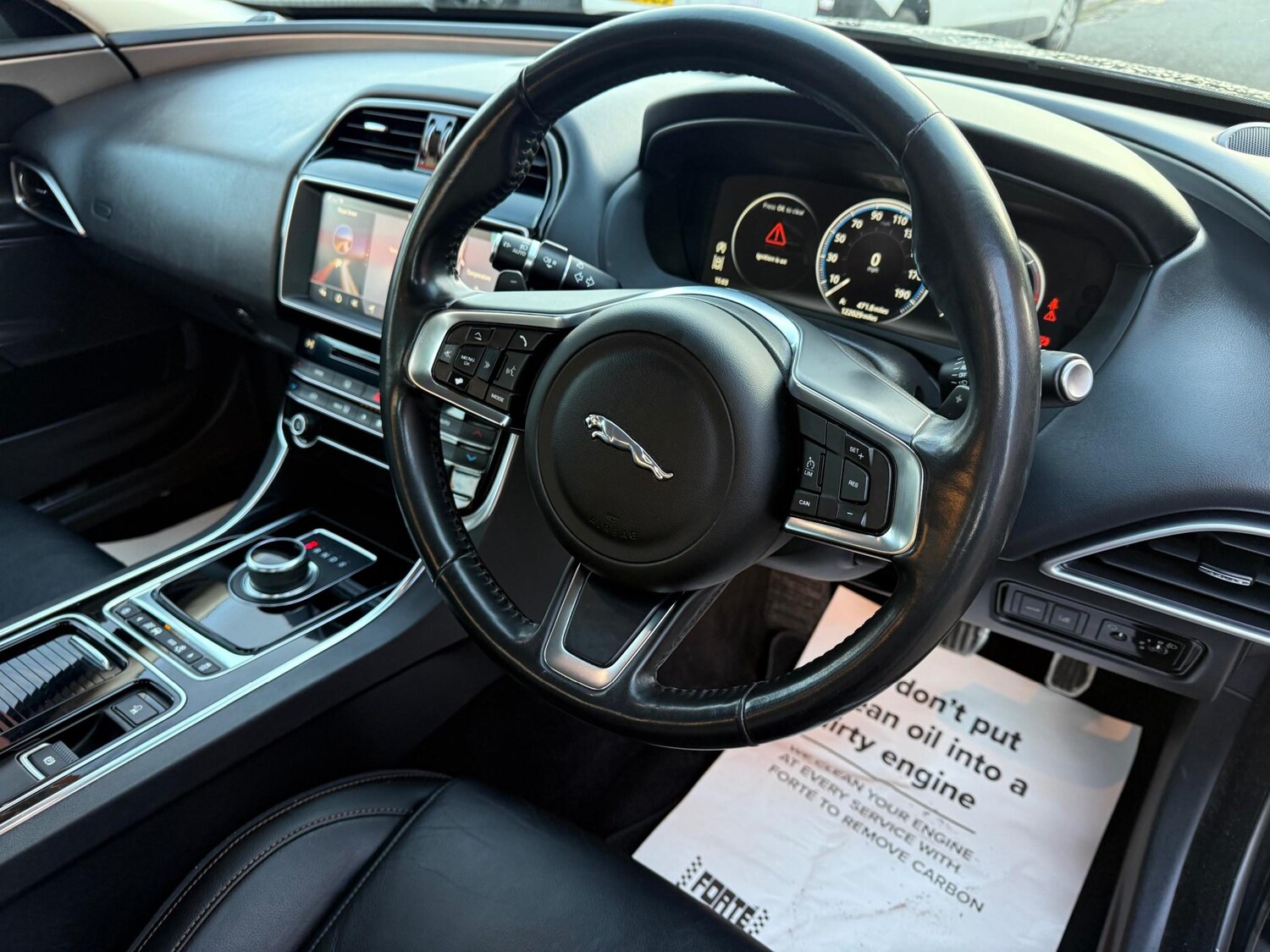 Used Jaguar XE 2019 for sale - 76798547: Photo 9