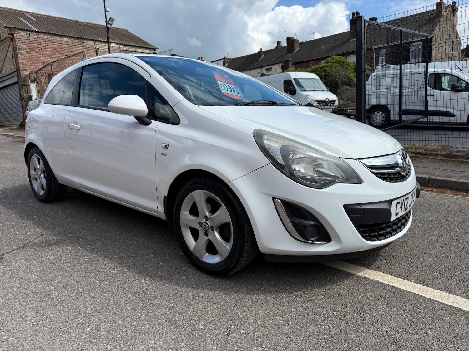 Used Vauxhall Corsa 2012 for sale - 76312687: Photo 1