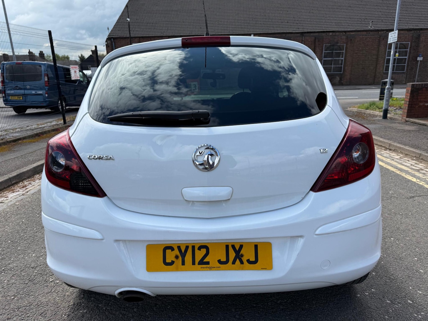 Used Vauxhall Corsa 2012 for sale - 76312687: Photo 5