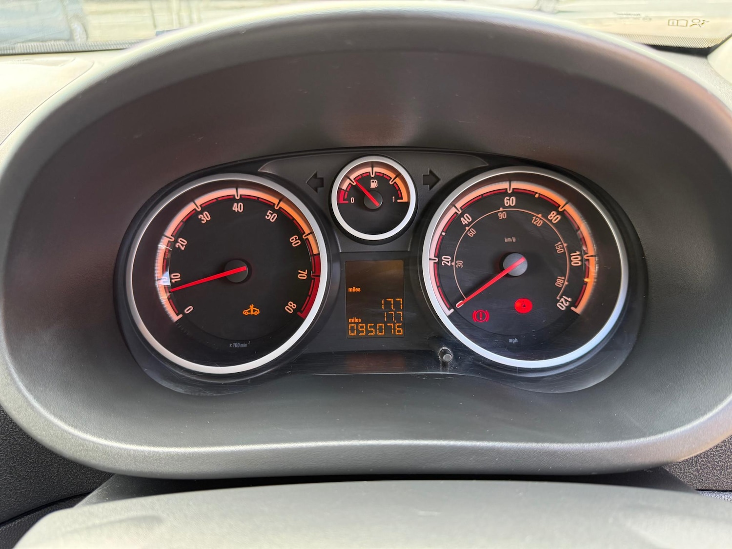 Used Vauxhall Corsa 2012 for sale - 76312687: Photo 8