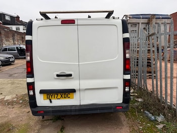 Used Vauxhall Vivaro 2017 for sale - 77064194: Photo