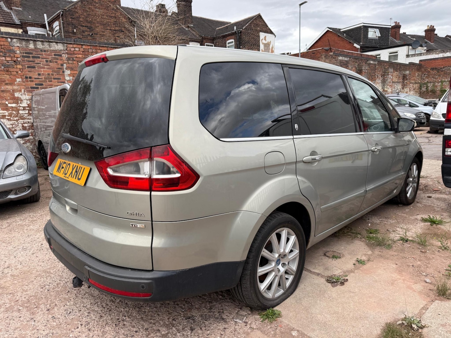 Used Ford Galaxy 2010 for sale - 77042311: Photo 3