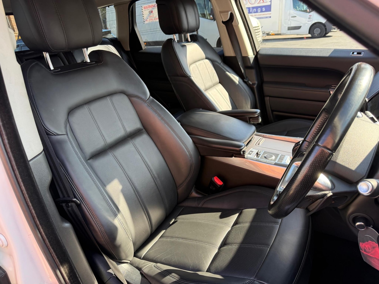 Used Land Rover Range Rover Sport 2018 for sale - 75306489: Photo 13