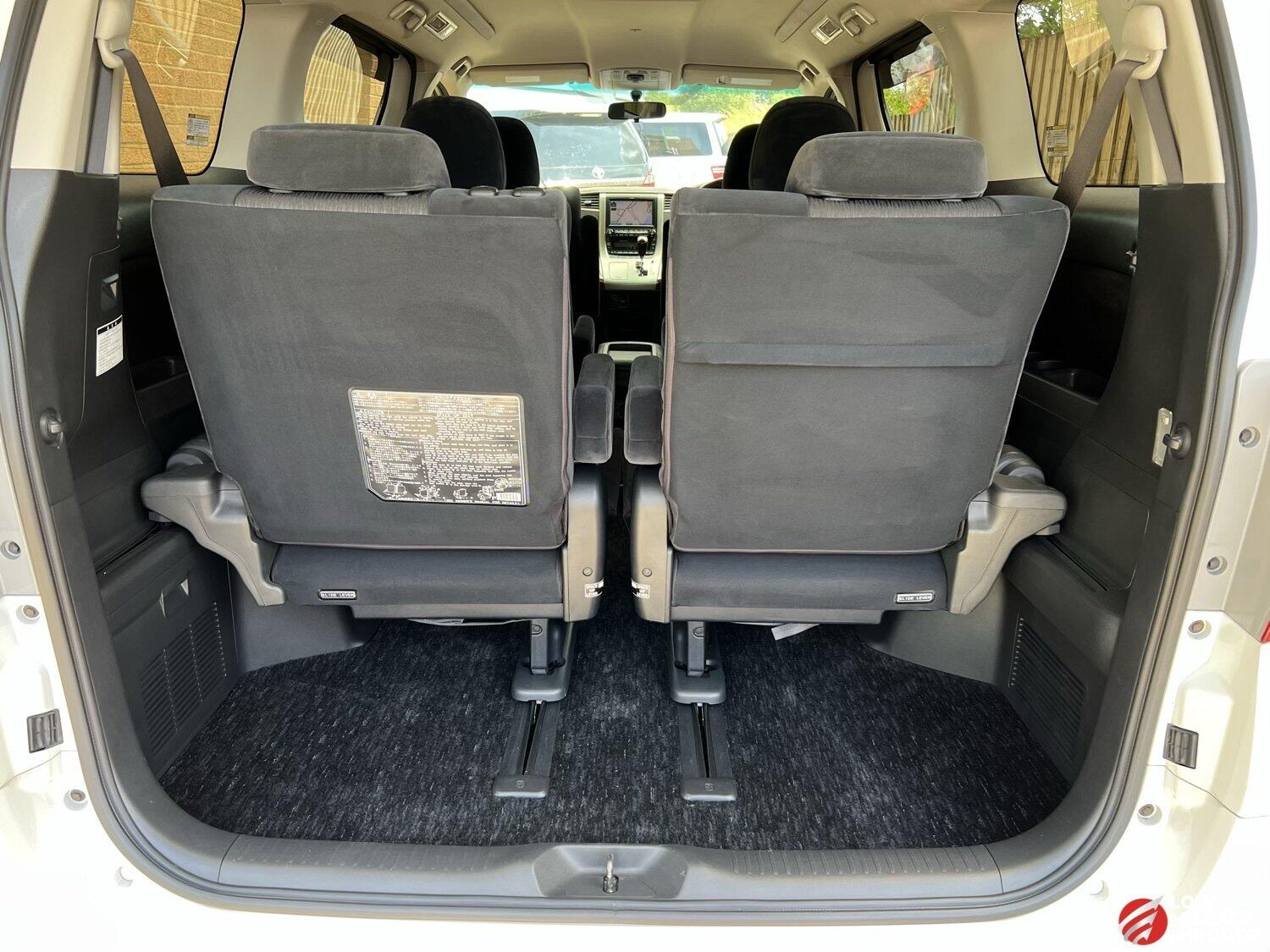 Used Toyota Alphard 2024 for sale - 76958844: Photo 24