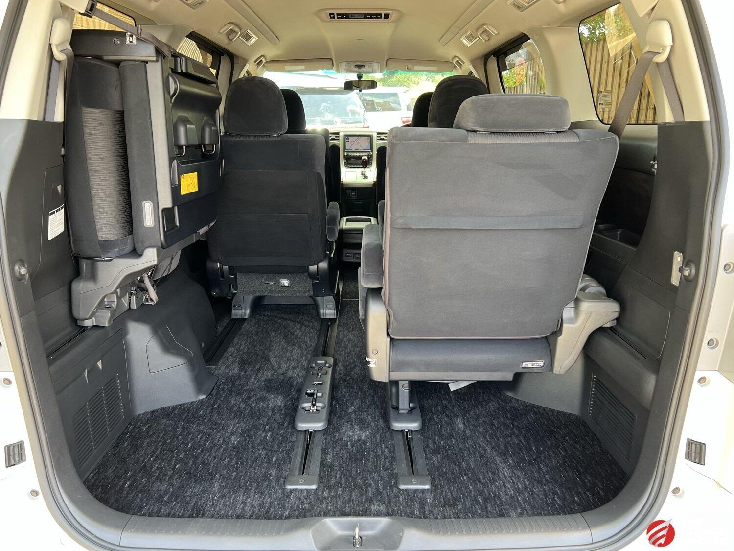 Used Toyota Alphard 2024 for sale - 76958844: Photo 26