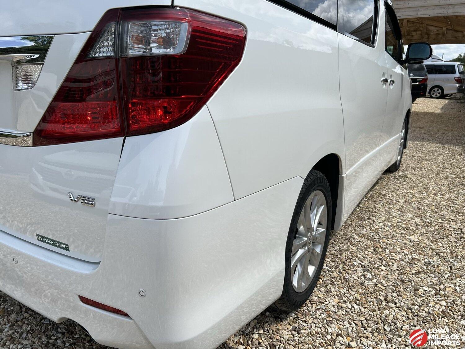 Used Toyota Alphard 2024 for sale - 76958844: Photo 34