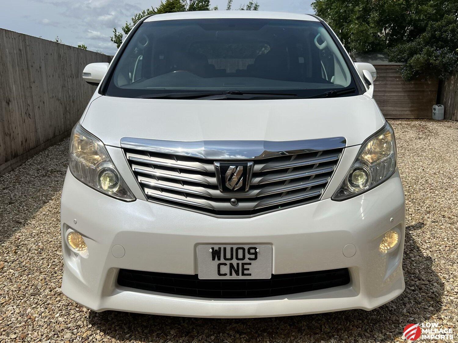 Used Toyota Alphard 2024 for sale - 76958844: Photo 39