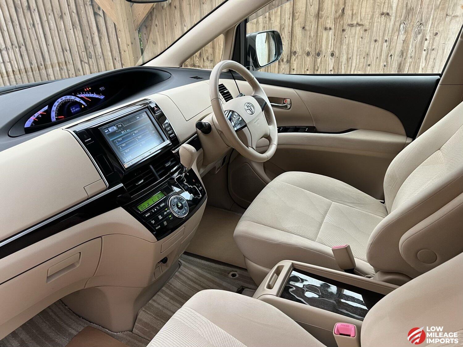 Used Toyota Estima 2025 for sale - 76958843: Photo 16