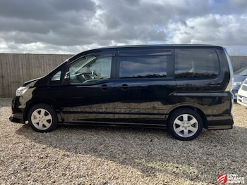 Used Nissan Serena 2010 for sale - 78286330: Photo