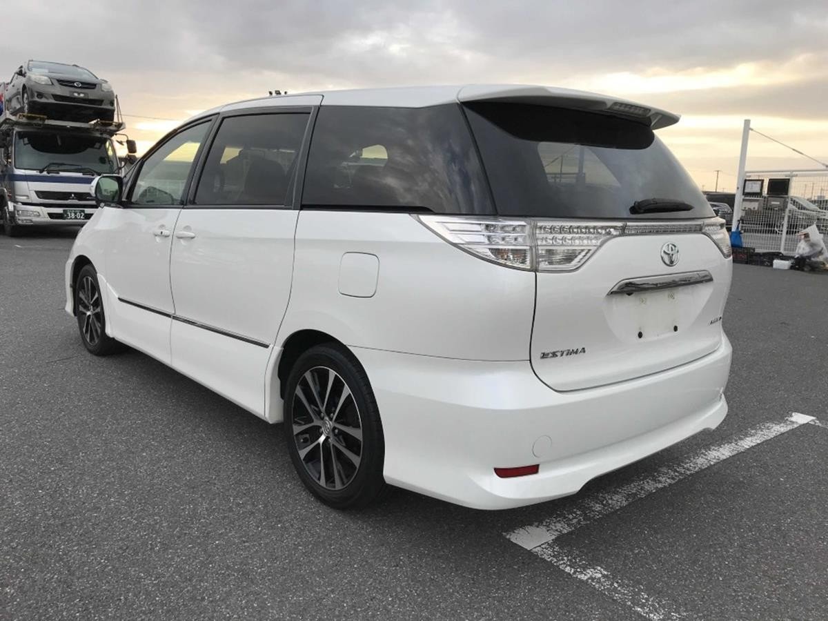 Used Toyota Estima 2014 for sale - 76859130: Photo 5