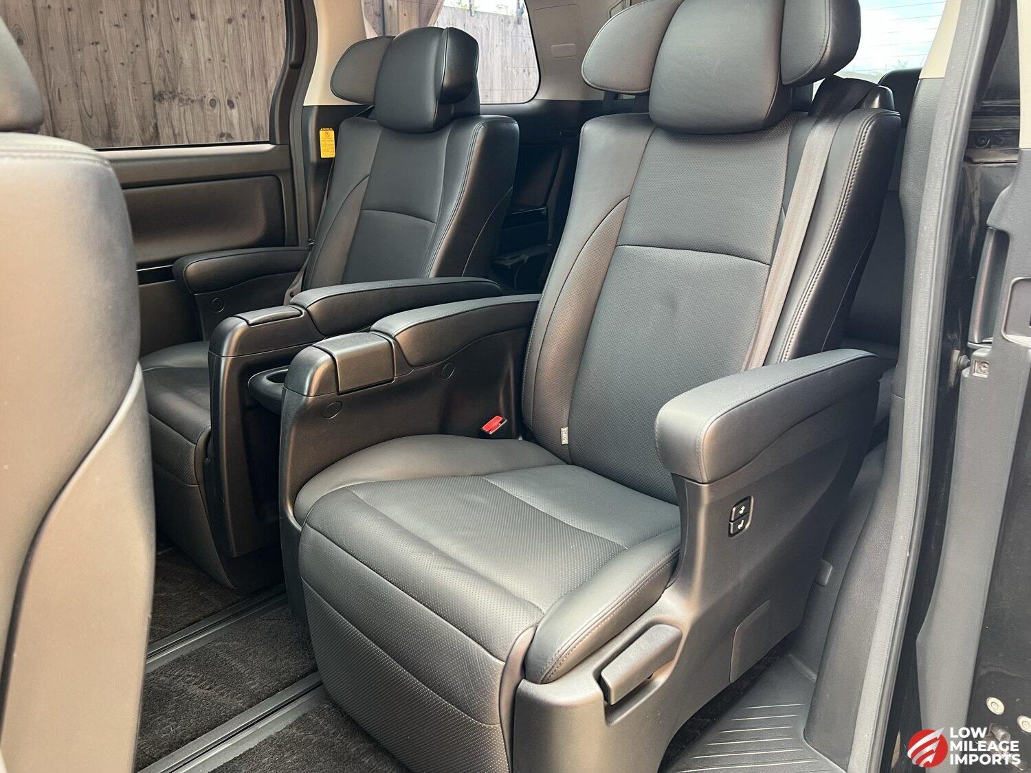 Used Toyota Alphard 2025 for sale - 76958842: Photo 18