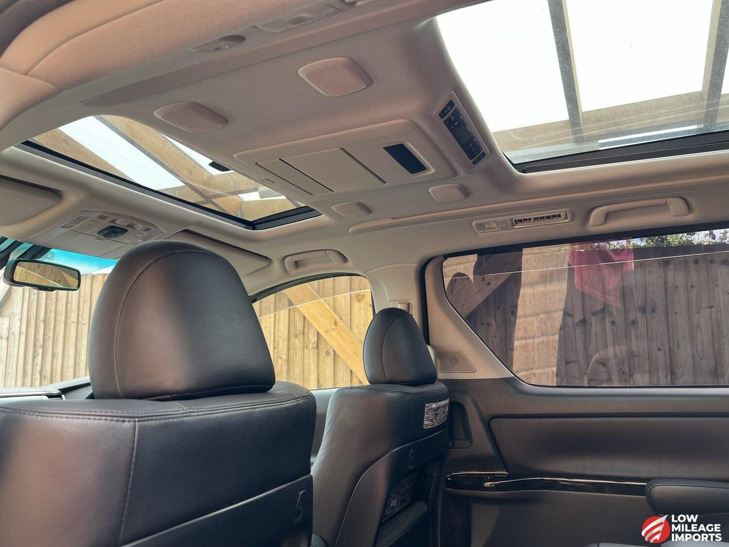 Used Toyota Alphard 2025 for sale - 76958842: Photo 25