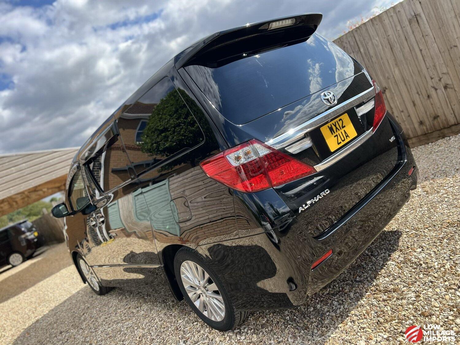 Used Toyota Alphard 2025 for sale - 76958842: Photo 35