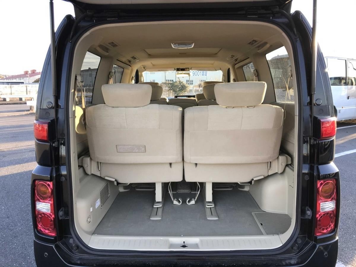 Used Nissan Elgrand 2009 for sale - 77179738: Photo 14