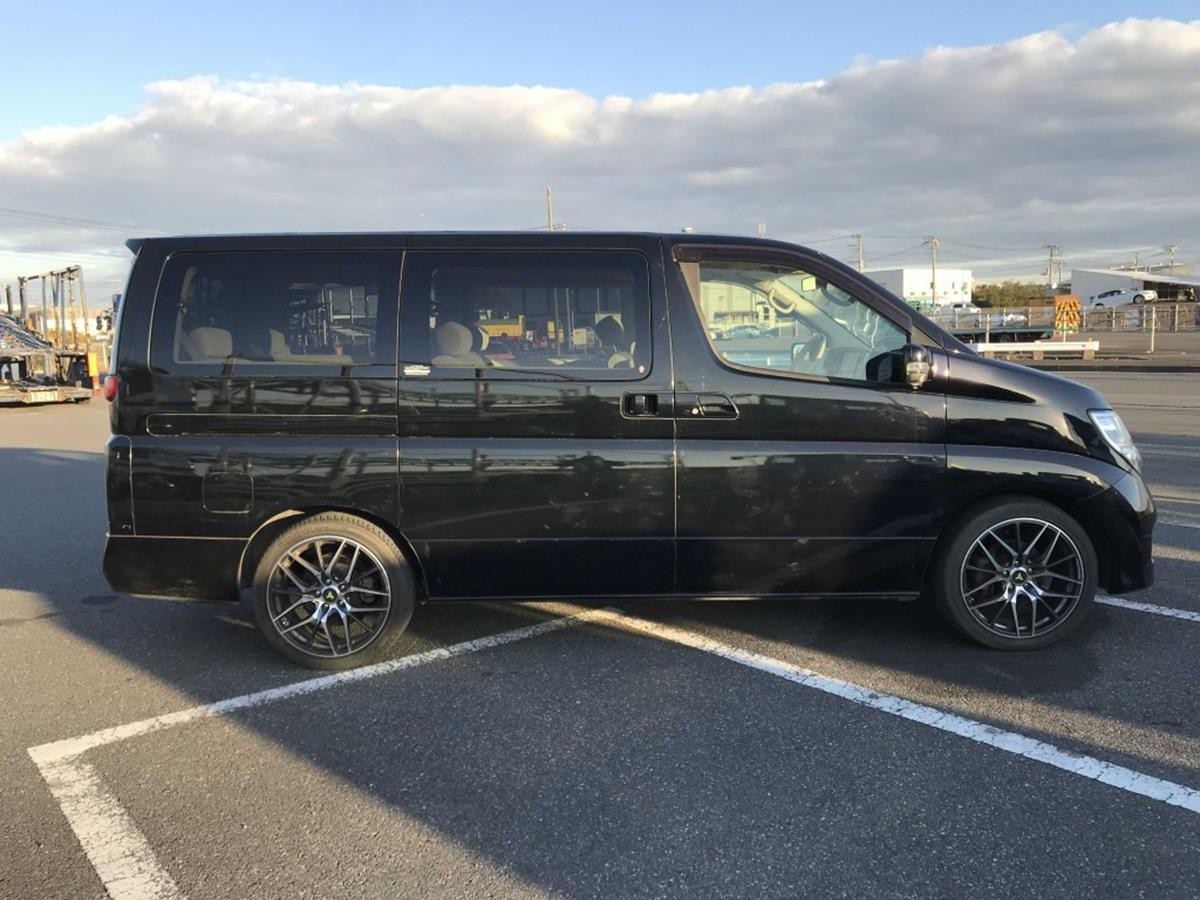 Used Nissan Elgrand 2009 for sale - 77179738: Photo 8