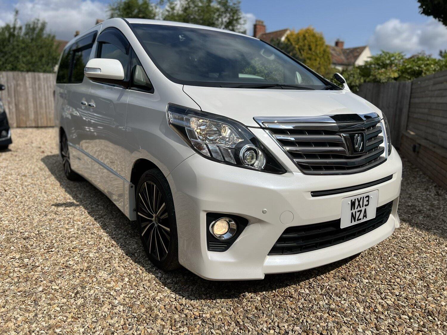 Used Toyota Alphard 2024 for sale - 76958841: Photo 1