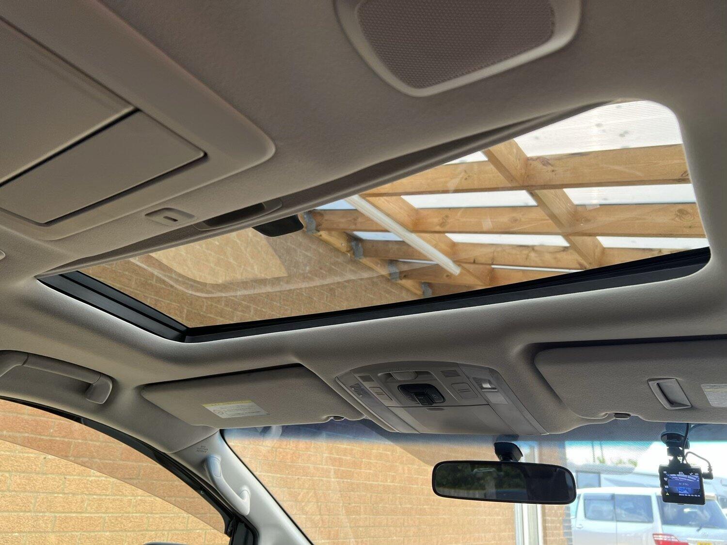 Used Toyota Alphard 2024 for sale - 76958841: Photo 16