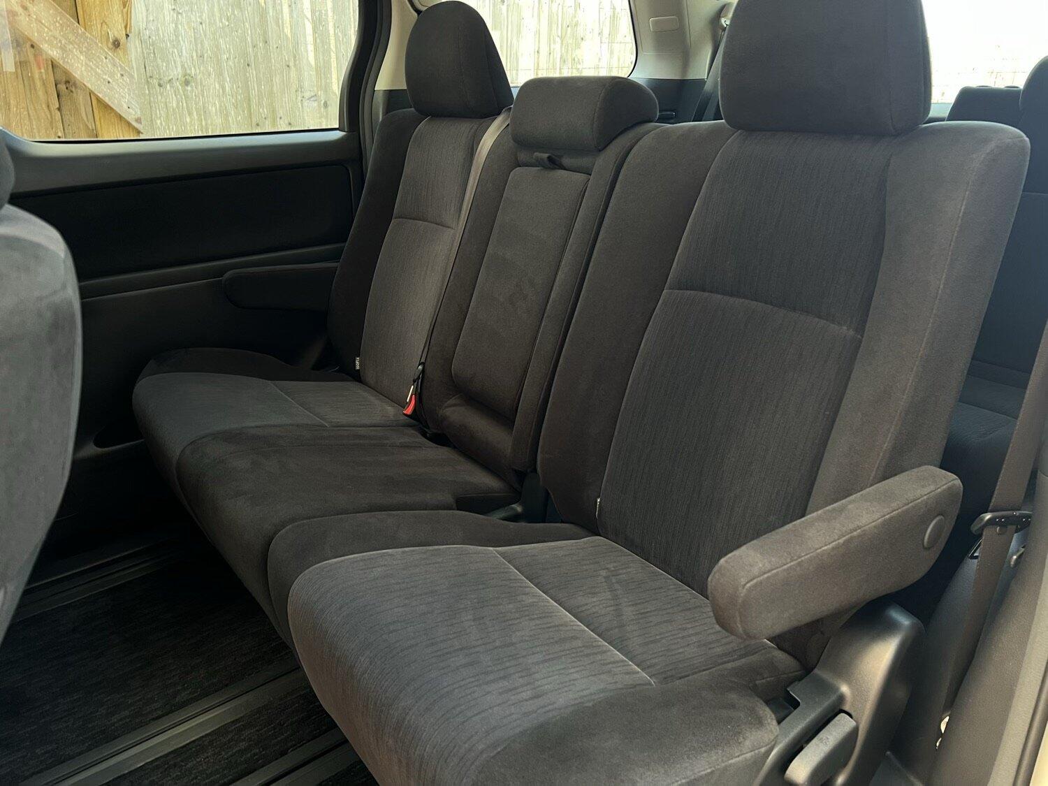 Used Toyota Alphard 2024 for sale - 76958841: Photo 24