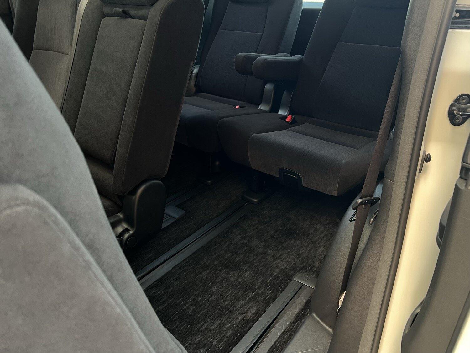 Used Toyota Alphard 2024 for sale - 76958841: Photo 26