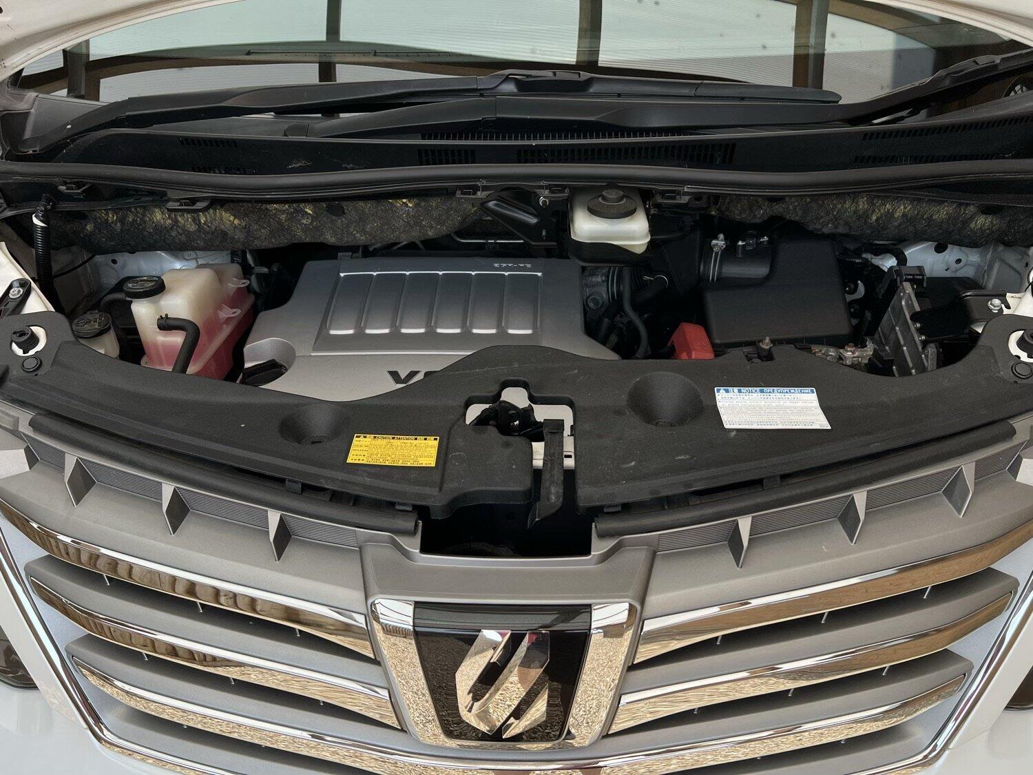 Used Toyota Alphard 2024 for sale - 76958841: Photo 32