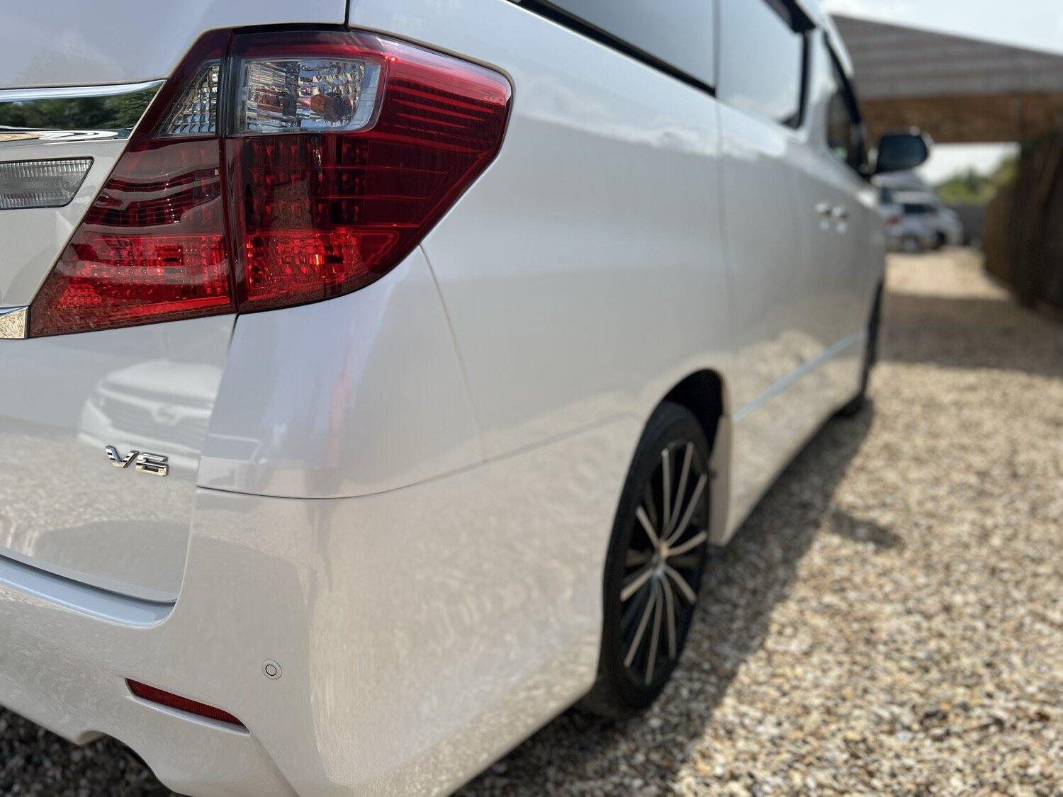 Used Toyota Alphard 2024 for sale - 76958841: Photo 38