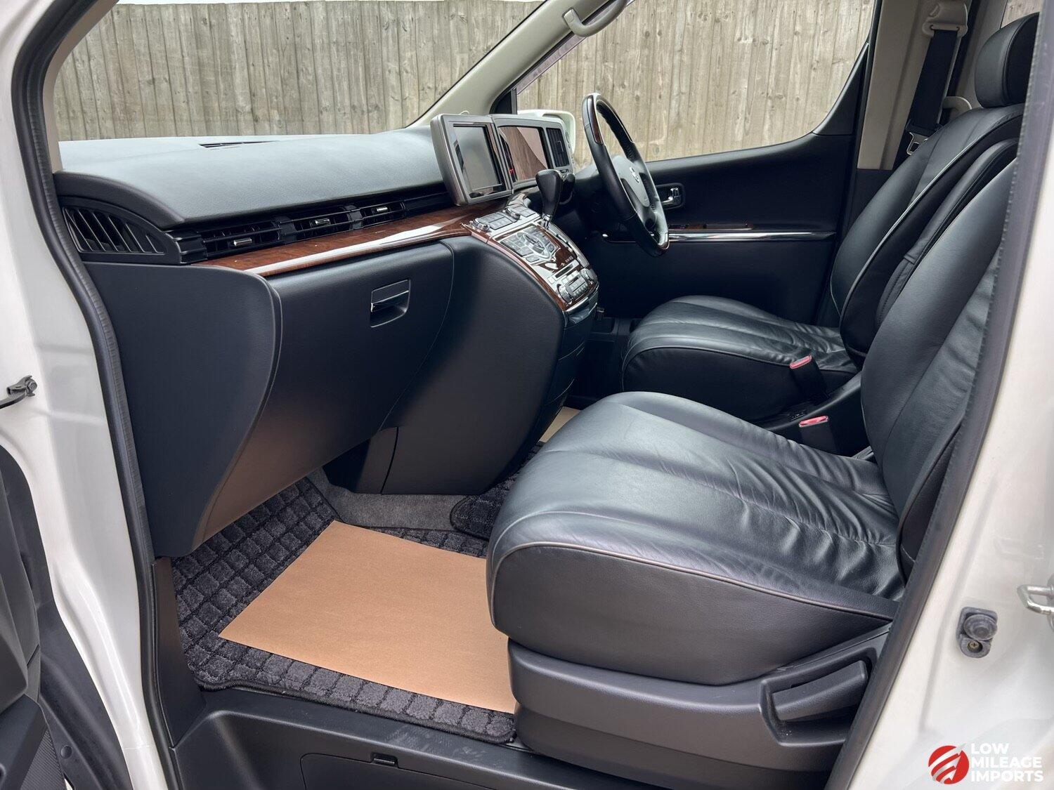 Used Nissan Elgrand 2025 for sale - 76958837: Photo 17